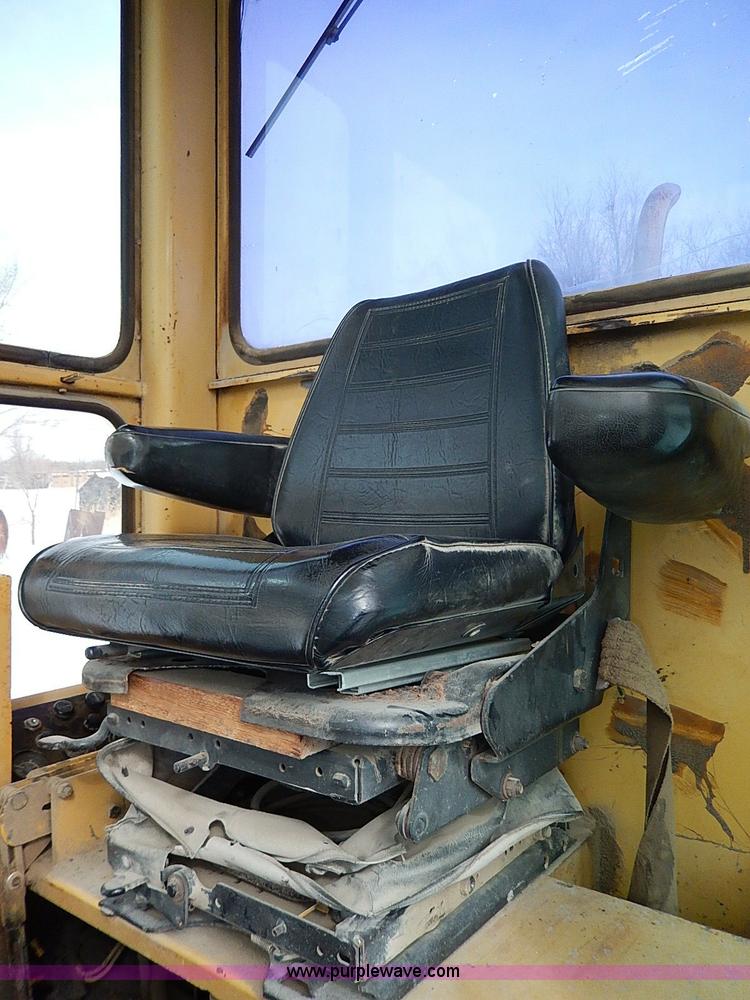 image for item H1358 1987 Galion A500 articulated motor grader