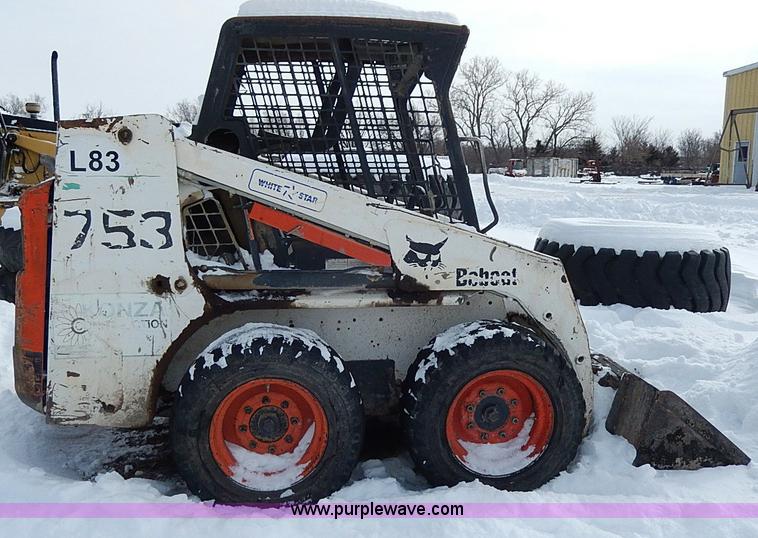 image for item H1360 2001 Bobcat 753G skid steer