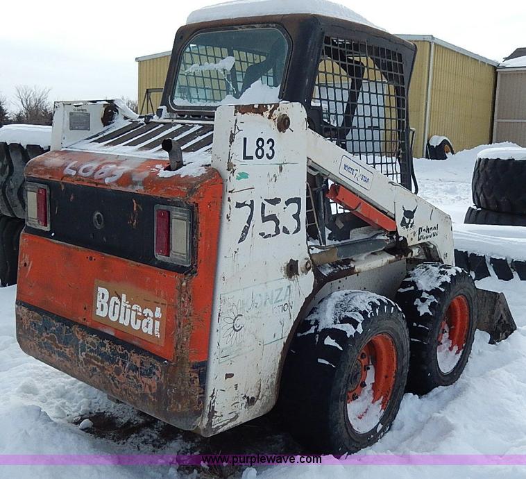 image for item H1360 2001 Bobcat 753G skid steer