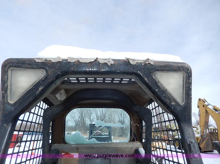 image for item H1360 2001 Bobcat 753G skid steer