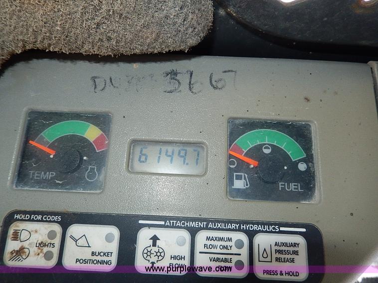 image for item H1360 2001 Bobcat 753G skid steer