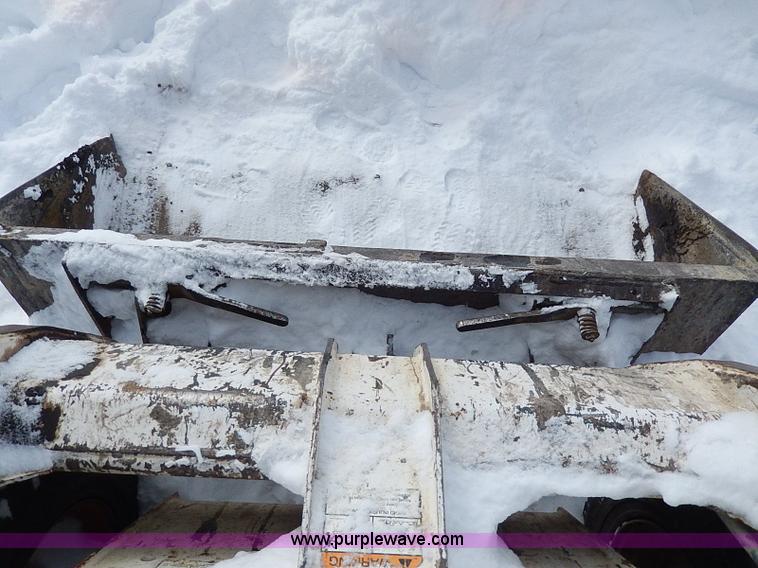 image for item H1360 2001 Bobcat 753G skid steer