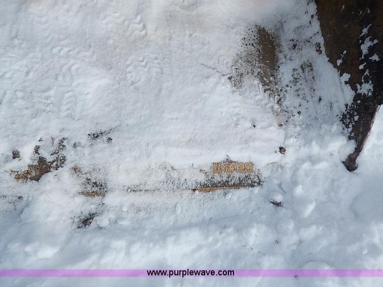 image for item H1360 2001 Bobcat 753G skid steer