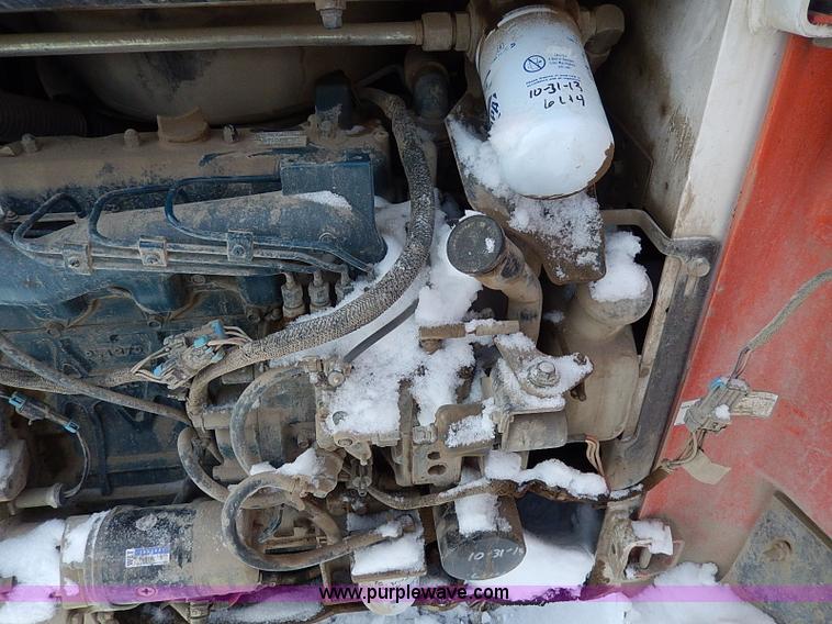 image for item H1360 2001 Bobcat 753G skid steer