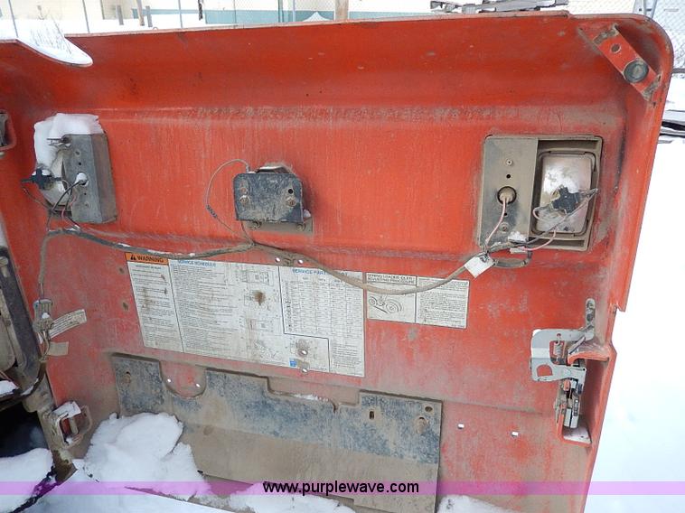 image for item H1360 2001 Bobcat 753G skid steer