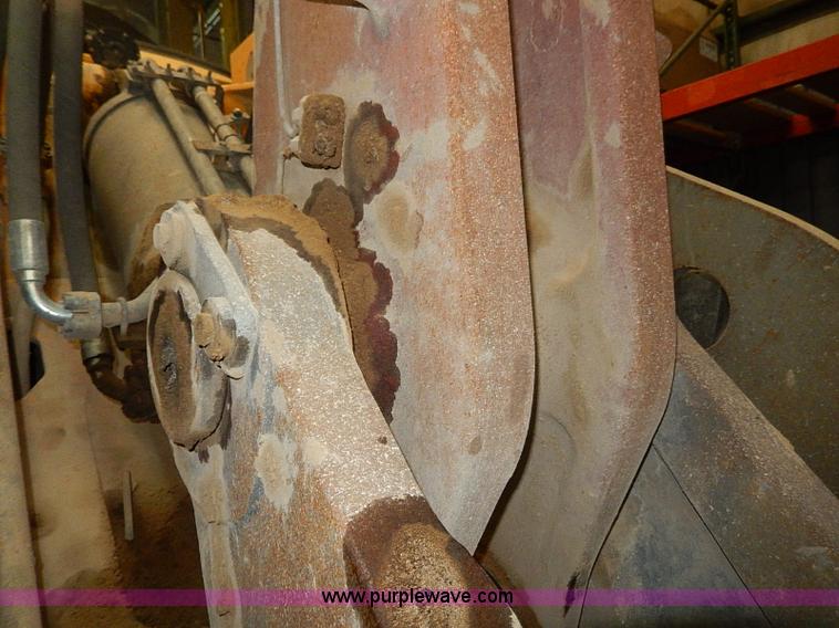 image for item H1362 1994 Volvo L150 wheel loader