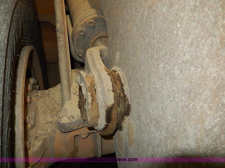 image for item H1362 1994 Volvo L150 wheel loader