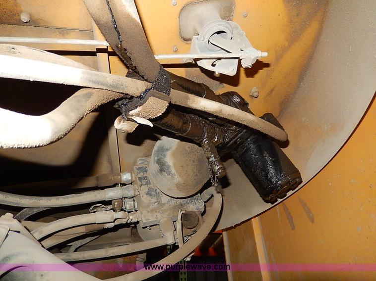 image for item H1362 1994 Volvo L150 wheel loader