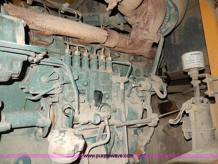 image for item H1362 1994 Volvo L150 wheel loader