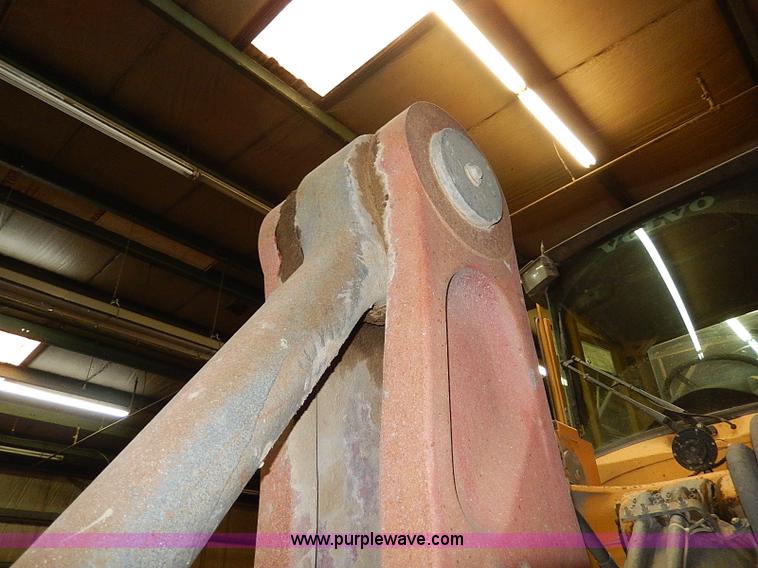 image for item H1362 1994 Volvo L150 wheel loader