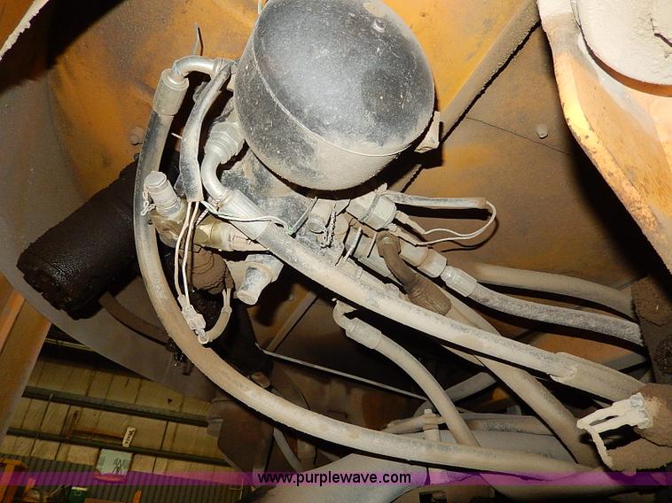 image for item H1362 1994 Volvo L150 wheel loader