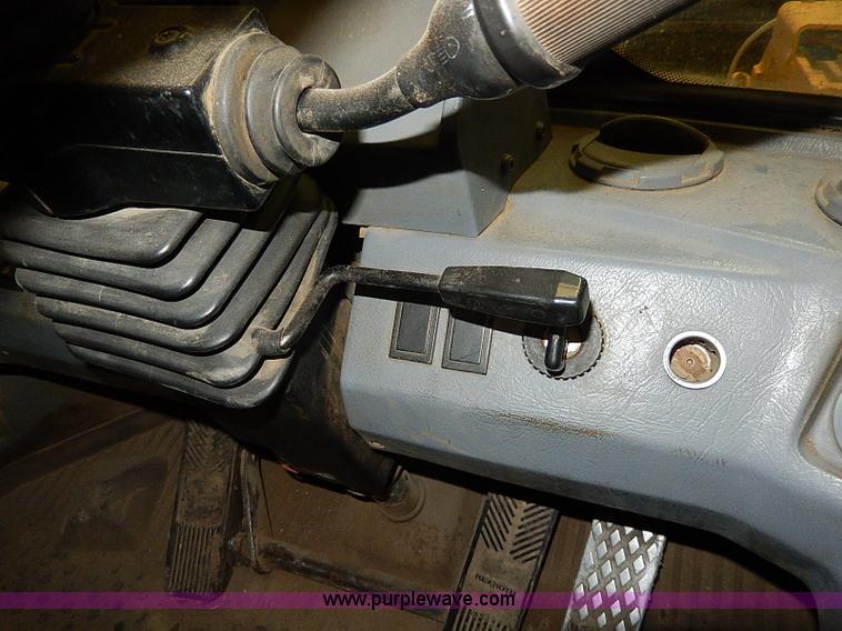 image for item H1362 1994 Volvo L150 wheel loader