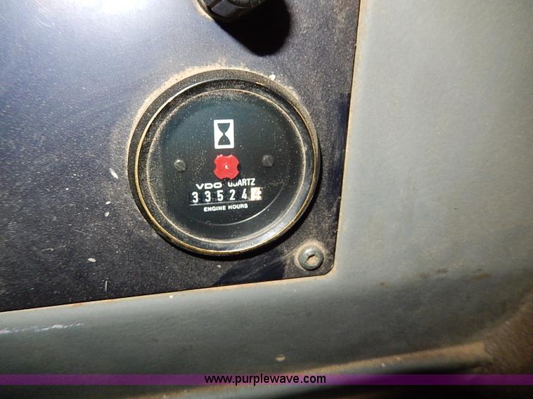 image for item H1362 1994 Volvo L150 wheel loader