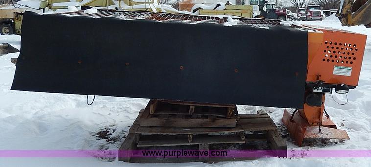 image for item H1366 Henderson 8' spreader