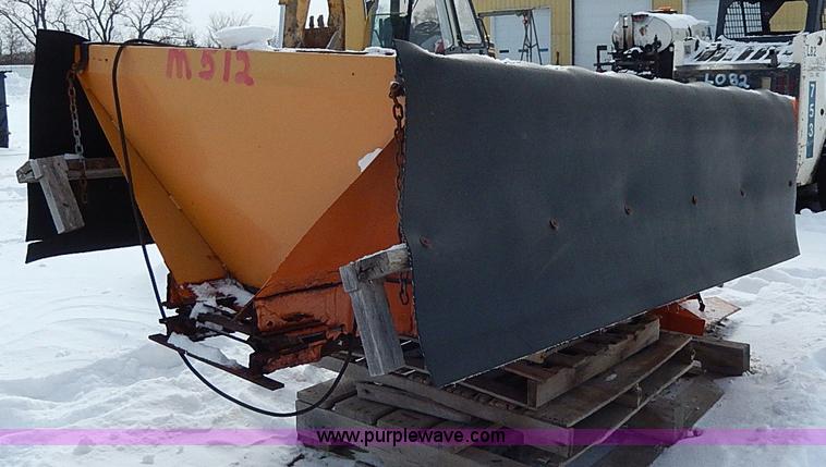 image for item H1366 Henderson 8' spreader