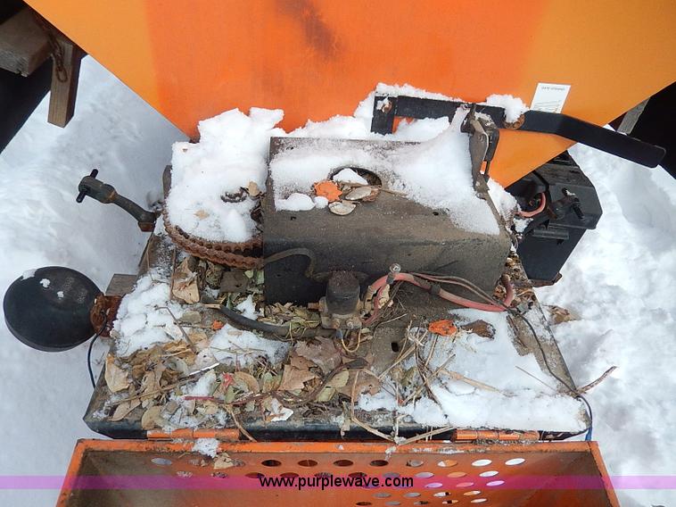 image for item H1366 Henderson 8' spreader