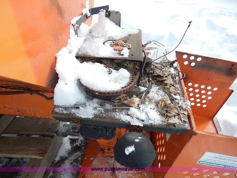 image for item H1366 Henderson 8' spreader