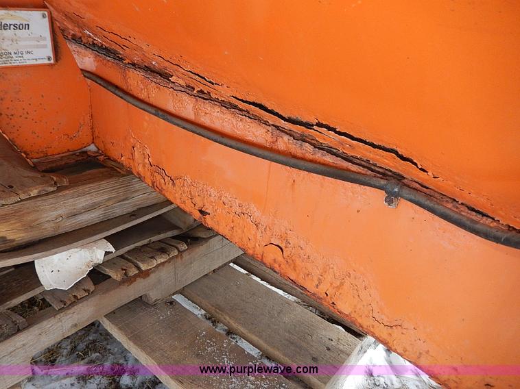 image for item H1366 Henderson 8' spreader