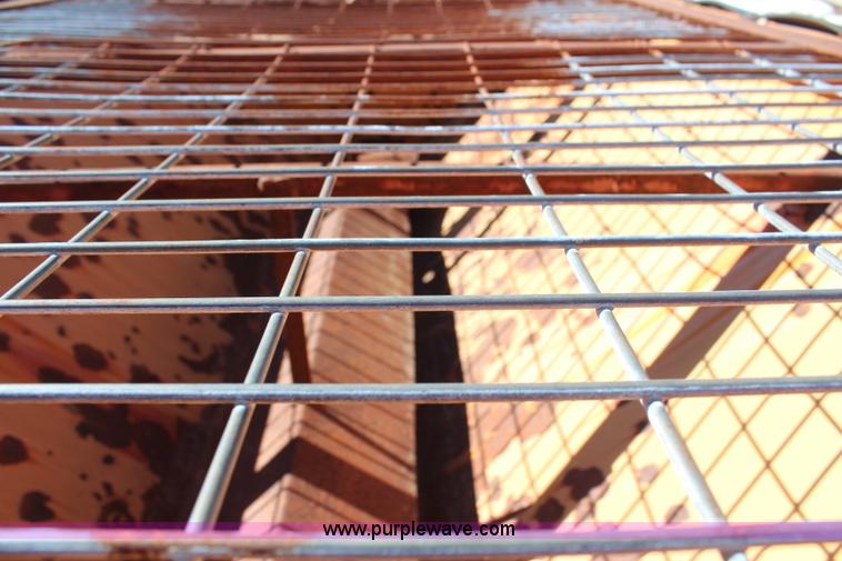 image for item H1366 Henderson 8' spreader