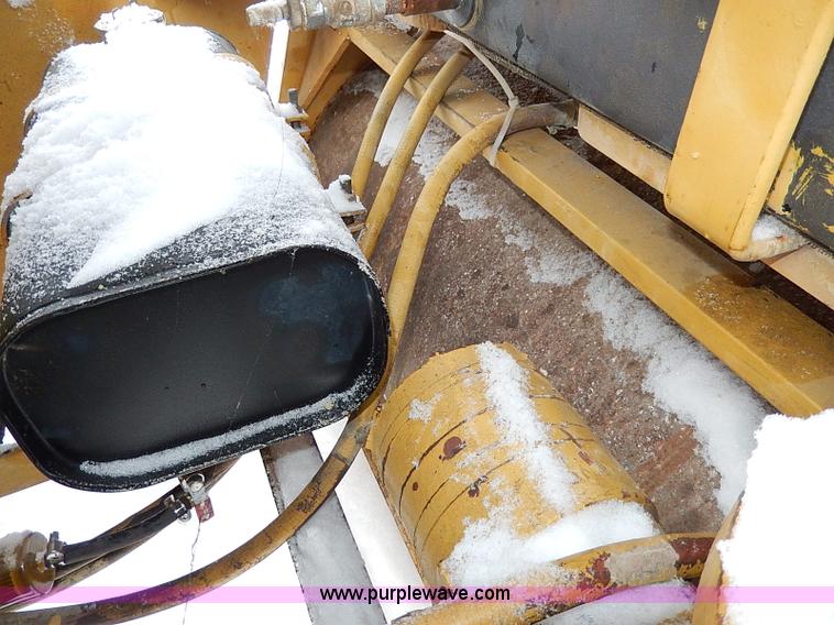 image for item H1368 Mauldin asphalt roller