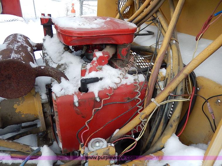 image for item H1368 Mauldin asphalt roller