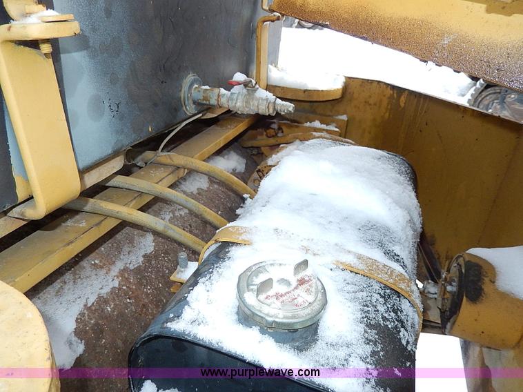 image for item H1368 Mauldin asphalt roller