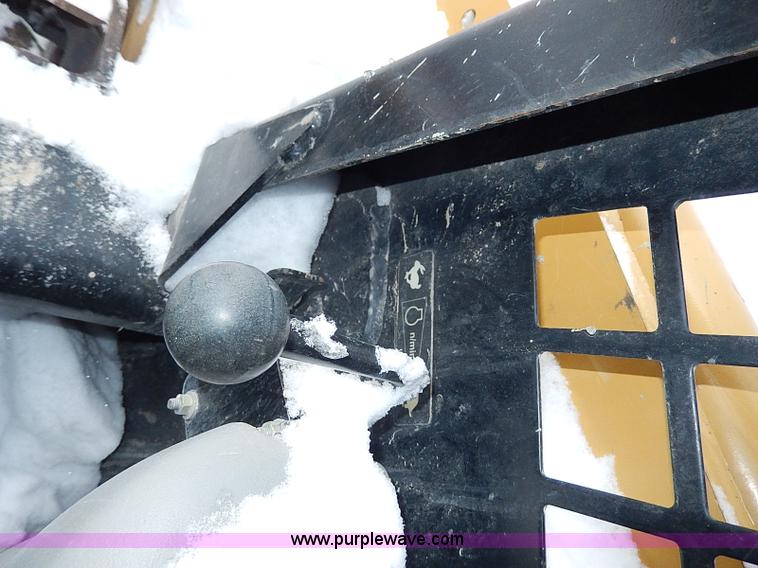 image for item H1369 2005 Caterpillar 277B skid steer