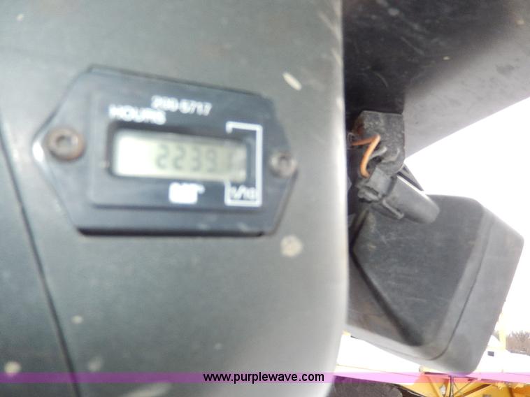 image for item H1369 2005 Caterpillar 277B skid steer