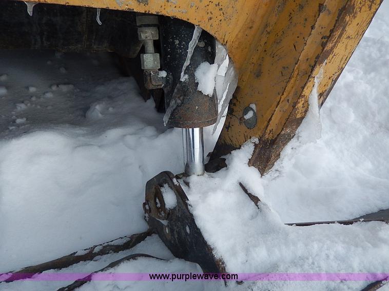 image for item H1369 2005 Caterpillar 277B skid steer