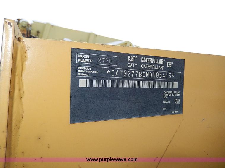 image for item H1369 2005 Caterpillar 277B skid steer