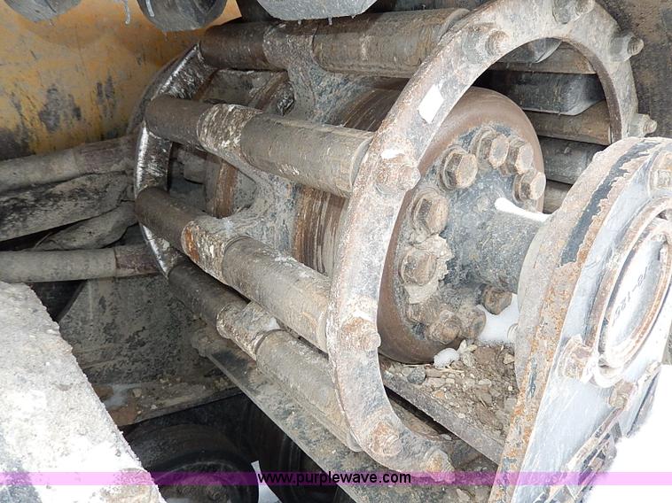 image for item H1369 2005 Caterpillar 277B skid steer