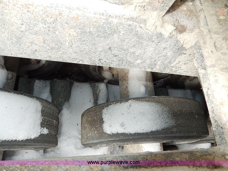 image for item H1369 2005 Caterpillar 277B skid steer