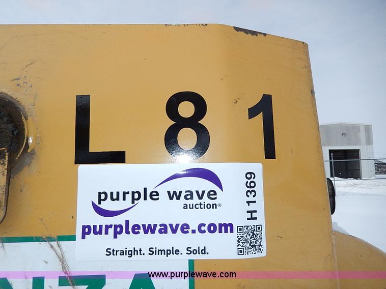 image for item H1369 2005 Caterpillar 277B skid steer