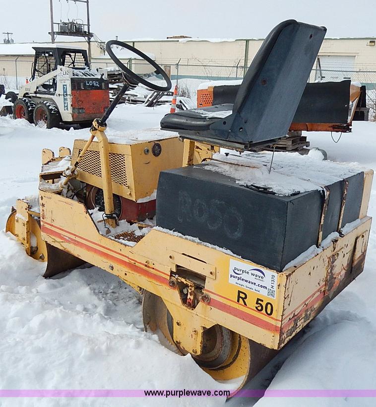 image for item H1370 Mauldin asphalt roller