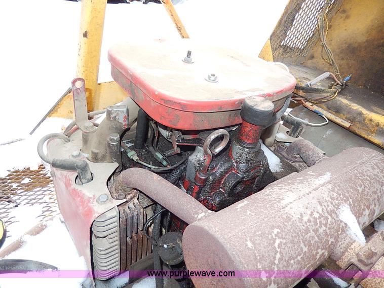 image for item H1370 Mauldin asphalt roller