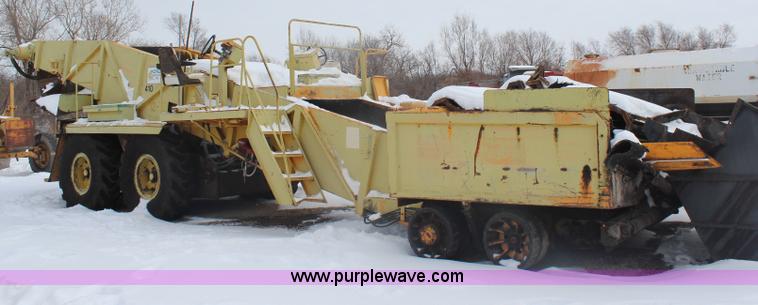 image for item H1372 Blaw-Knox MC30 material transfer machine