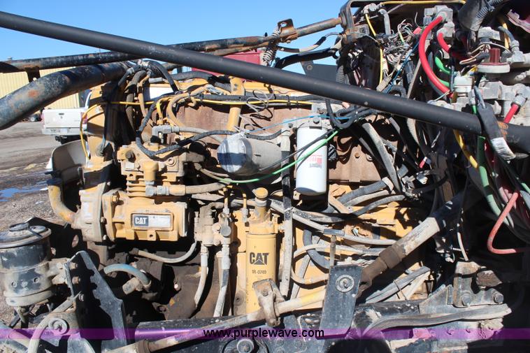 image for item H1467 1997 Ford LTL9000 semi truck