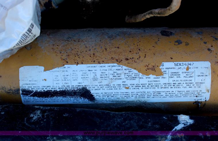 image for item H1467 1997 Ford LTL9000 semi truck