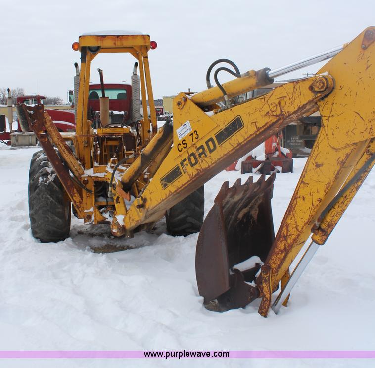 image for item H7791 Ford 445 backhoe