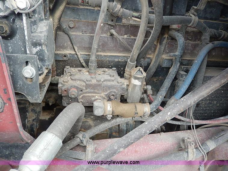 image for item H7796 1993 International 9200 semi truck