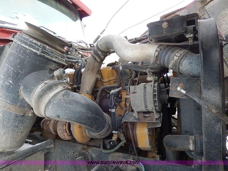 image for item H7806 1997 Ford LTL9000 semi truck