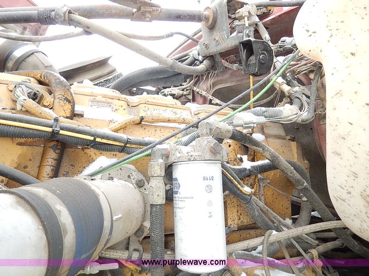 image for item H7806 1997 Ford LTL9000 semi truck