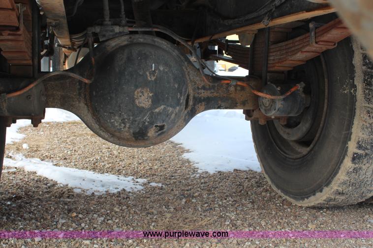 image for item H7807 1987 Ford CF6000 water truck