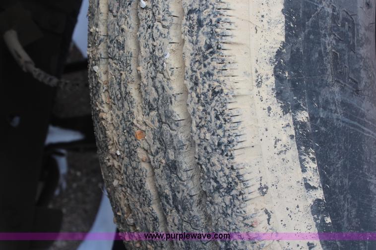 image for item H7807 1987 Ford CF6000 water truck