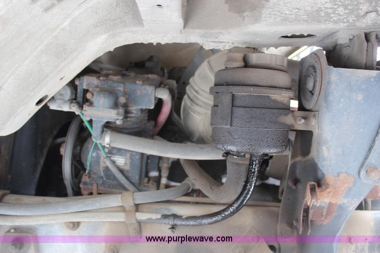 image for item H7807 1987 Ford CF6000 water truck