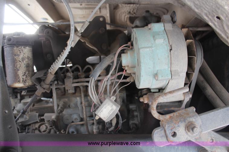 image for item H7807 1987 Ford CF6000 water truck