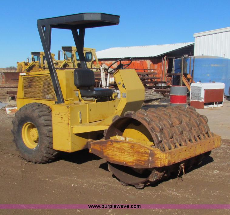 image for item AE9039 1983 BK Duomat vibratory roller