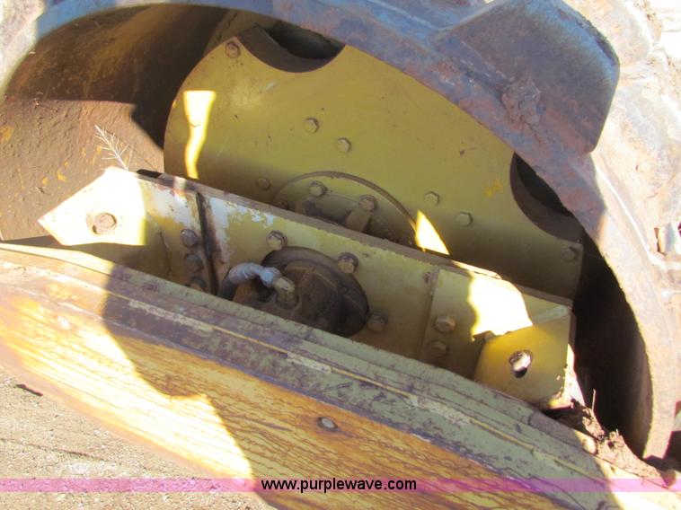 image for item AE9039 1983 BK Duomat vibratory roller