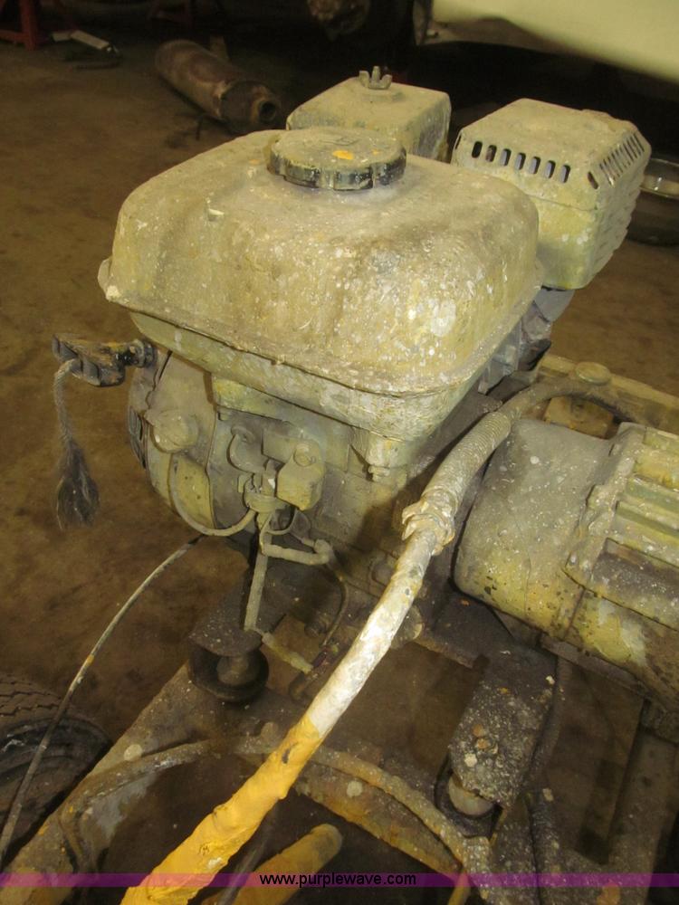 image for item AE9359 Graco Line Lazer II Smart Control pavement marking/striping machine