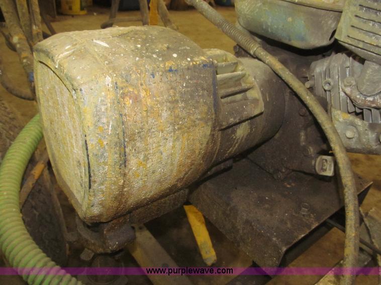 image for item AE9359 Graco Line Lazer II Smart Control pavement marking/striping machine